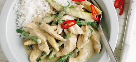 Speedy Thai green chicken curry