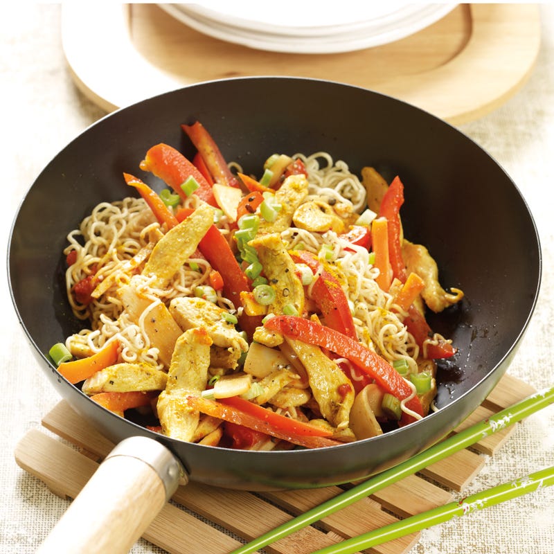 Foto Bami Goreng mit buntem Gemüse und Putenstreifen von WW