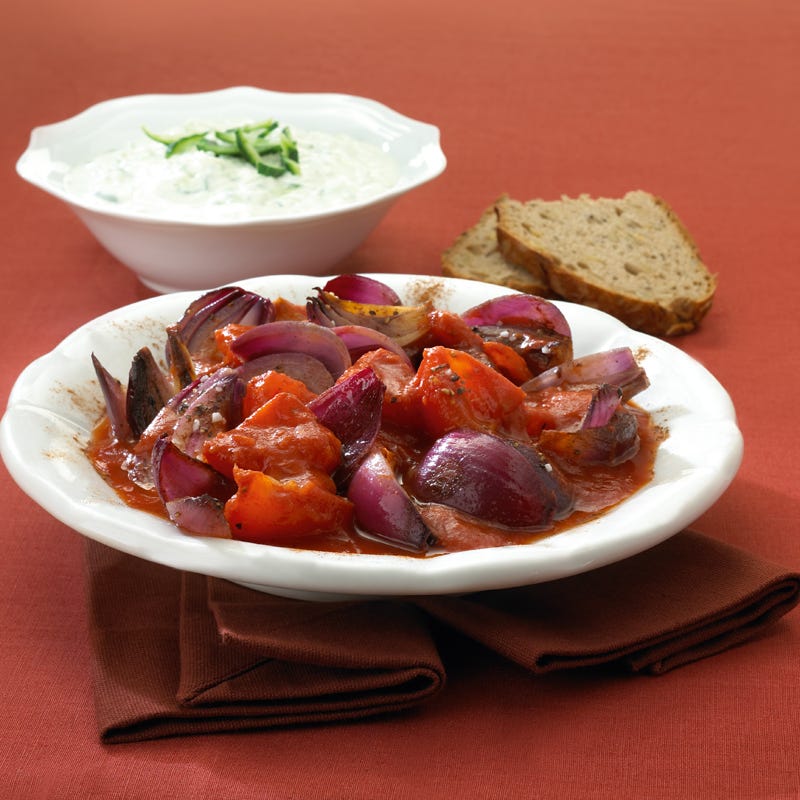 Zwiebel-Tomaten-Topf