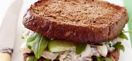 Tunfisch-Sandwich mit Rucola