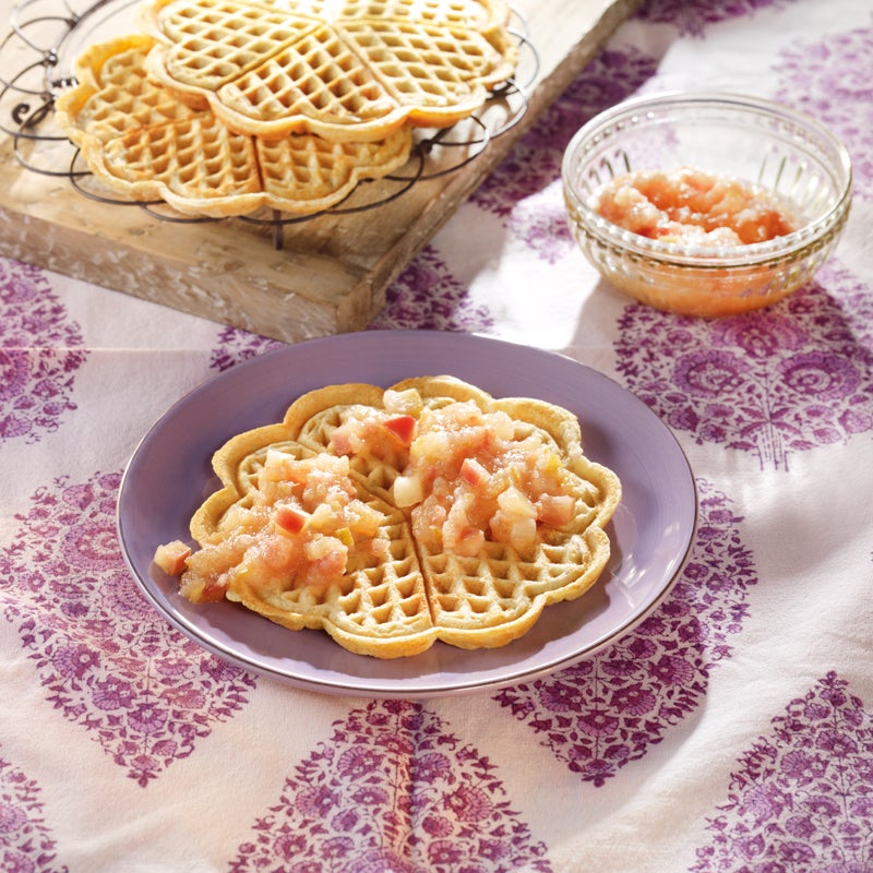 Quarkwaffeln mit Kompott Rezept | WW Deutschland Quarkwaffeln mit Kompott Rezept | WW Deutschland