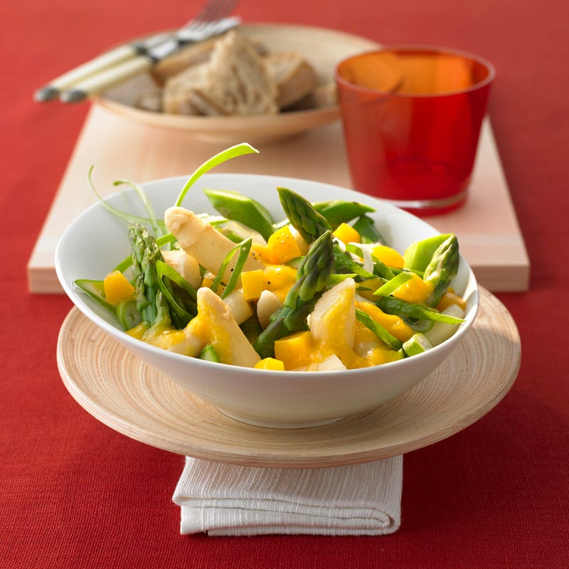 Foto Spargelsalat mit Pfirsichdressing von WW