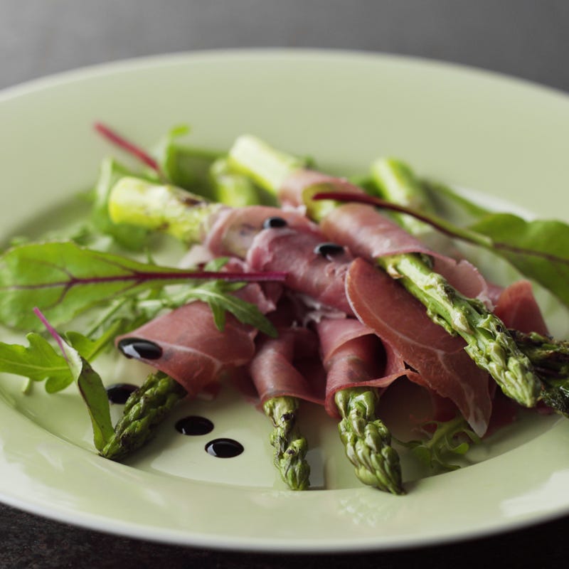 Photo of Asparagus with Parma ham & balsamic dressing by WW