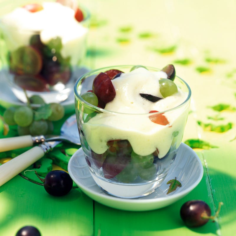 Weintrauben mit Vanille-Joghurt-Sauce