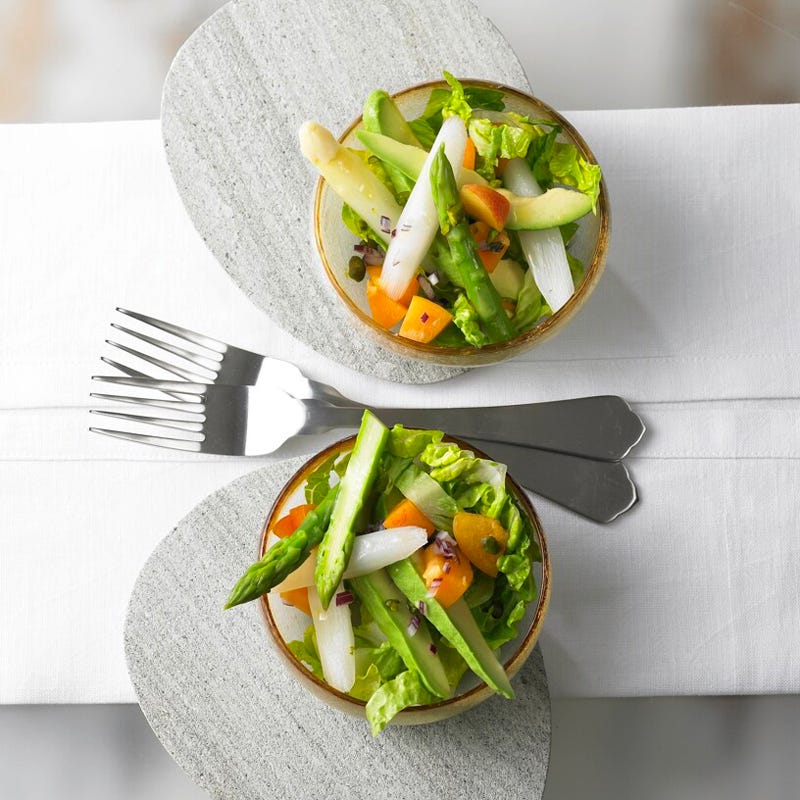 Spargelsalat mit Avocado und Aprikose
