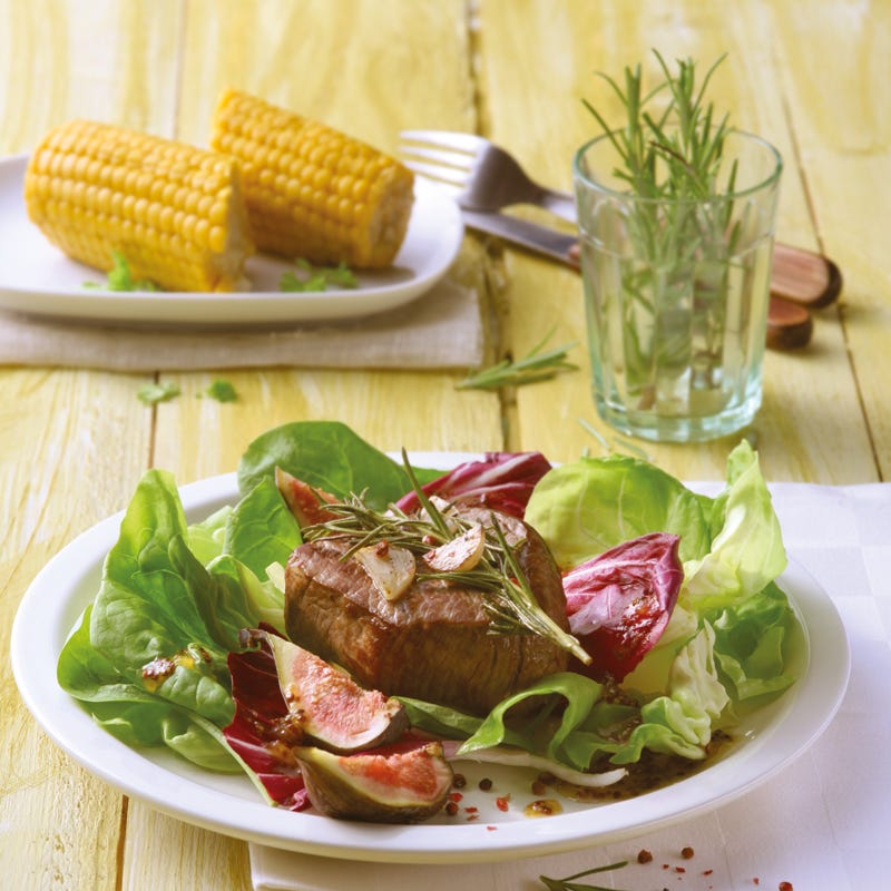 Foto Rosmarinsteaks mit Salat von WW