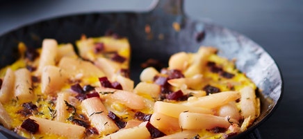 Schwarzwurzelomelette mit Roter Bete