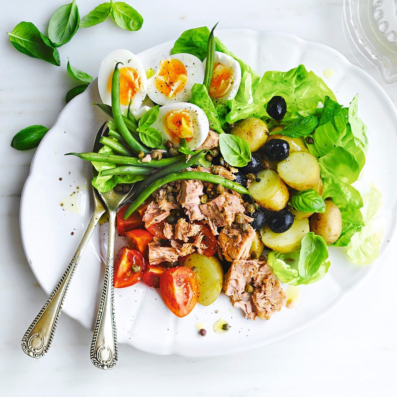 Photo of Tuna Niçoise salad by WW