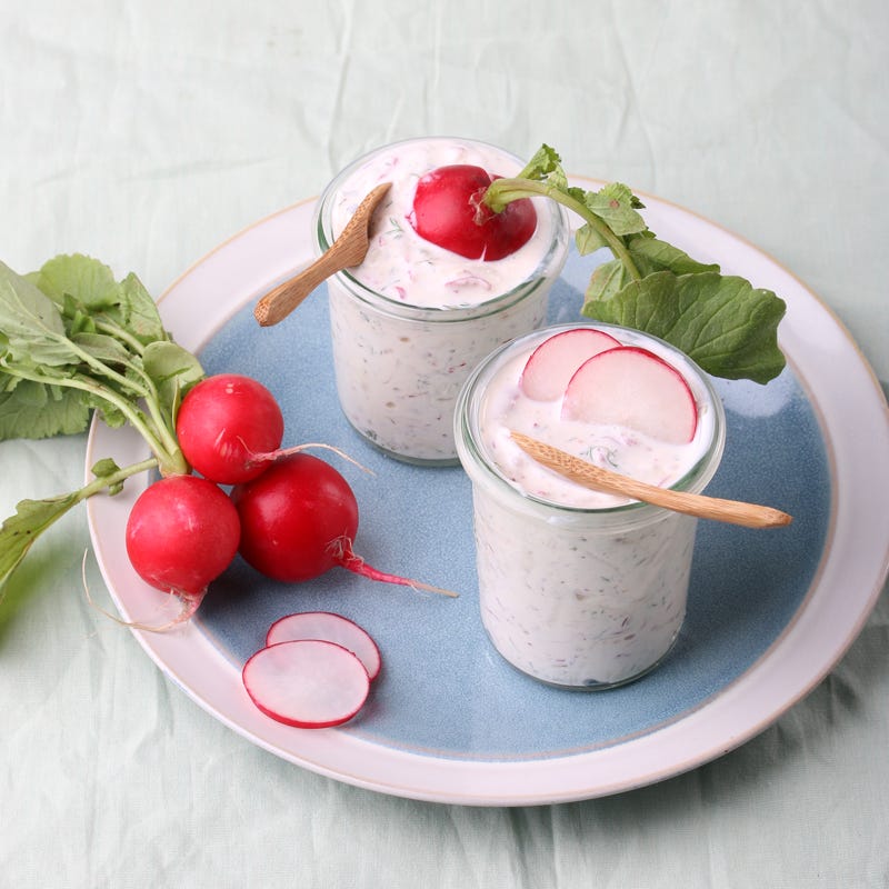 Foto Sommerlicher Brotaufstrich mit Radieschen und Dill von WW