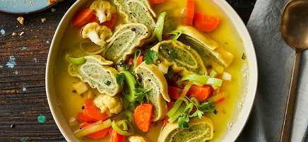 Schnelle Maultaschensuppe