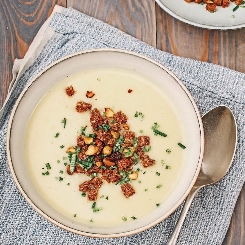 Foto Kartoffelsuppe mit knusprigem Pistazientopping von WW
