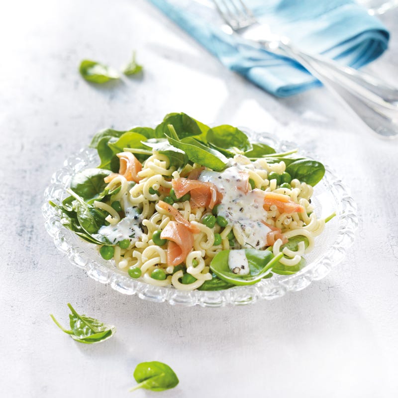 Foto Lachs-Nudel-Salat mit jungen Erbsen von WW