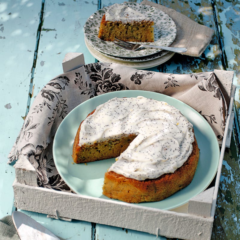 Foto Zucchinikuchen mit Zitronen-Mohnglasur von WW