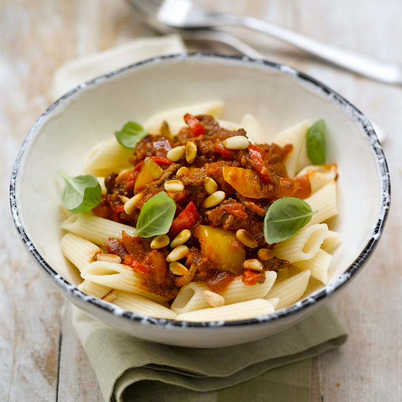 Foto Penne mit scharfer Bolognese und Pinienkernen von WW