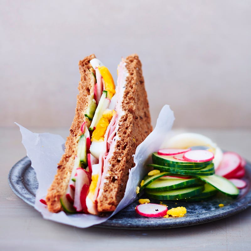 Foto Saftiges Hähnchen-Ei-Sandwich von WW