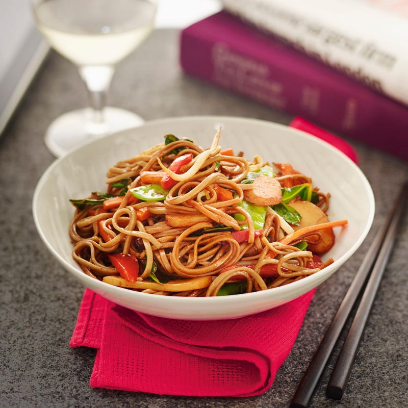 Japanische Nudelpfanne