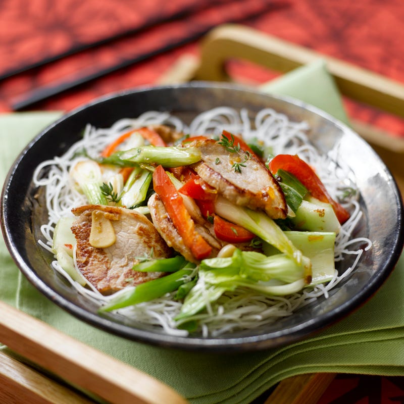 Foto Asia-Pfanne mit Schweinefilet und Pak Choi von WW