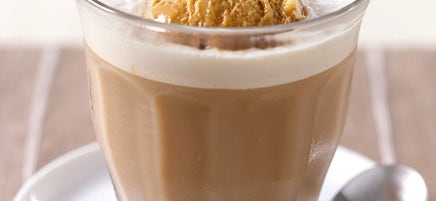 Klassischer Eiskaffee