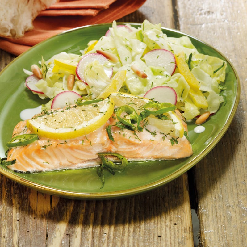 Foto Kräuterlachs mit buntem Salat von WW