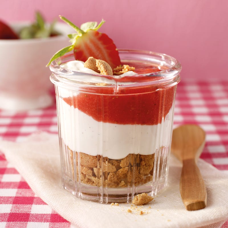 Erdbeer-Amarettini-Creme