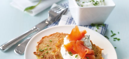 Reibekuchen mit Räucherlachs