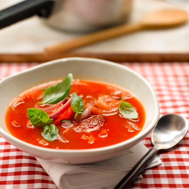 Foto Scharfe Tomatensuppe mit roten Zwiebeln von WW