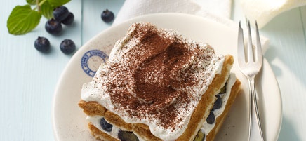 Tiramisu mit Heidelbeeren