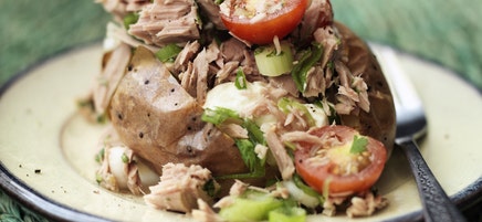 Ofenkartoffel mit Tunfischcreme