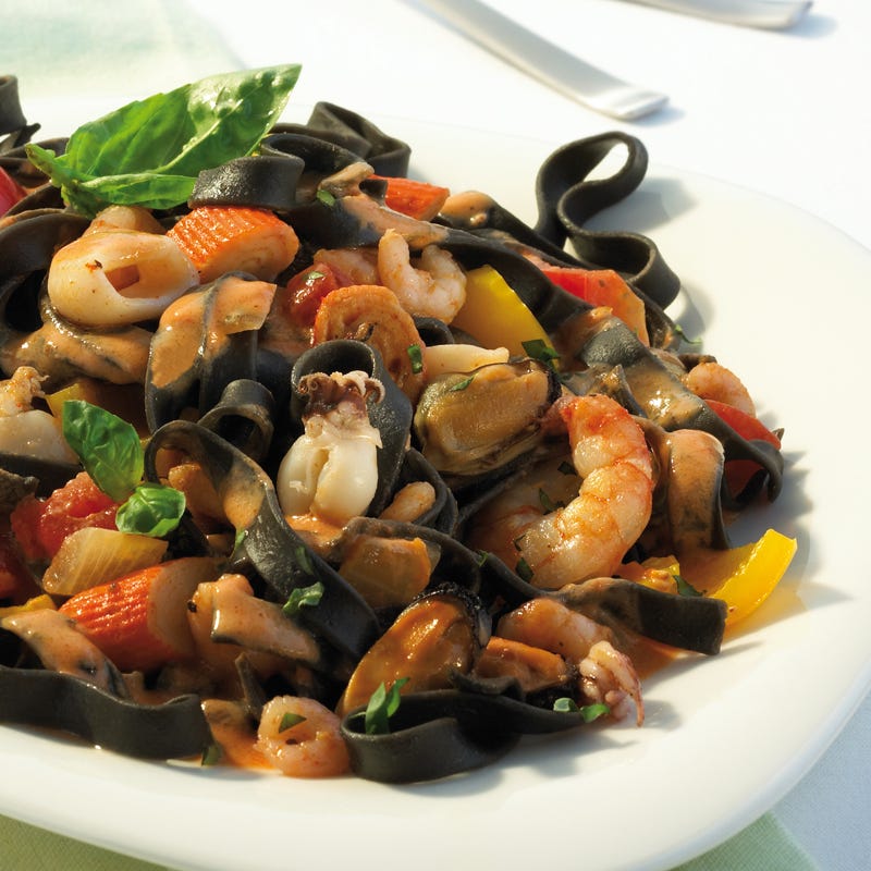 Foto Meeresfrüchte mit schwarzen Bandnudeln von WW