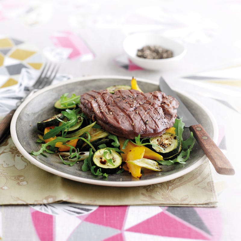 Foto Rinderfilet auf geröstetem Gemüse von WW