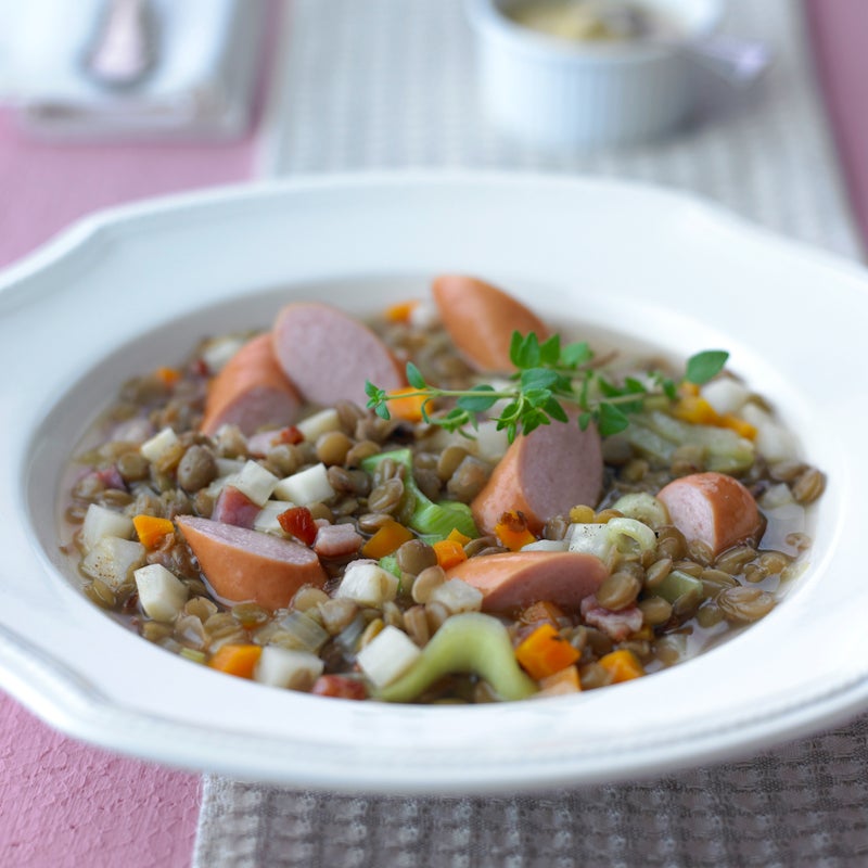 Linseneintopf mit Würstchen Rezept | WW Deutschland Linseneintopf mit Würstchen Rezept | WW Deutschland