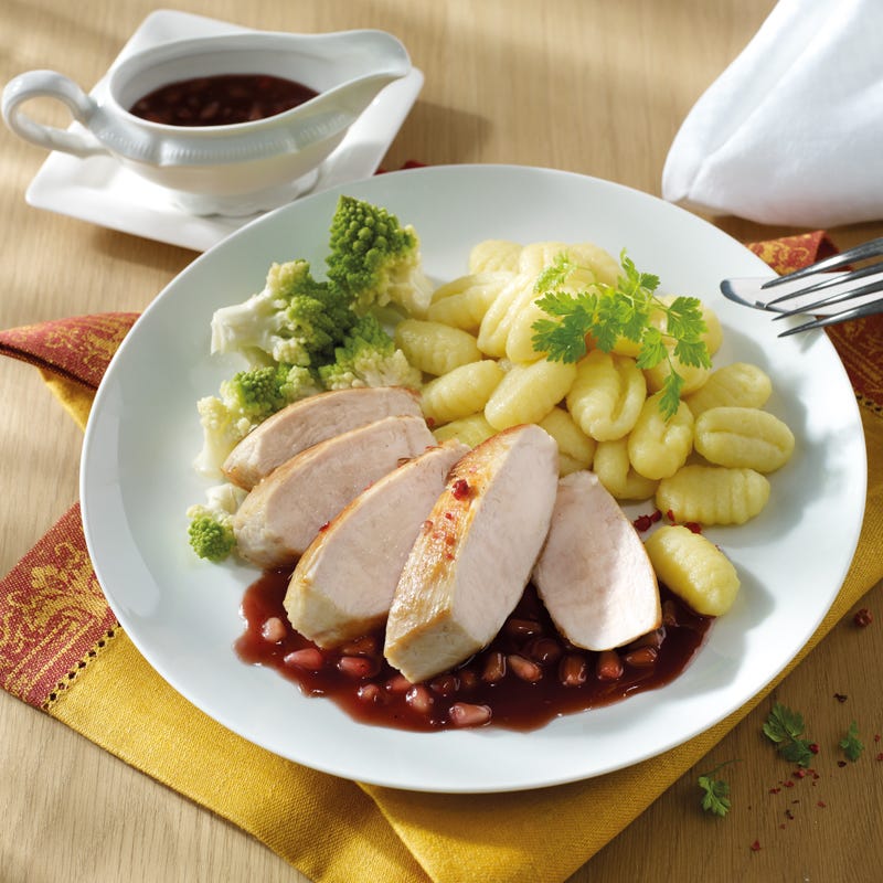 Foto Putenbrust mit Granatapfelsauce und Gnocchi von WW