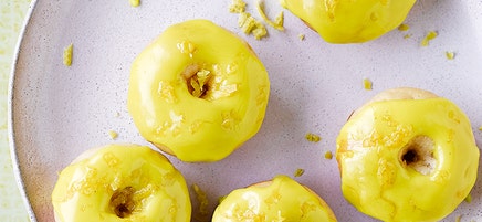 Mini lemon doughnuts