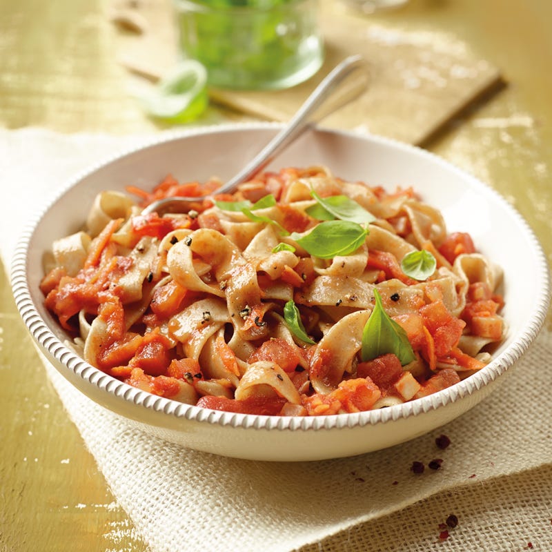 Nudeln mit Karotten-Schinken-Sauce