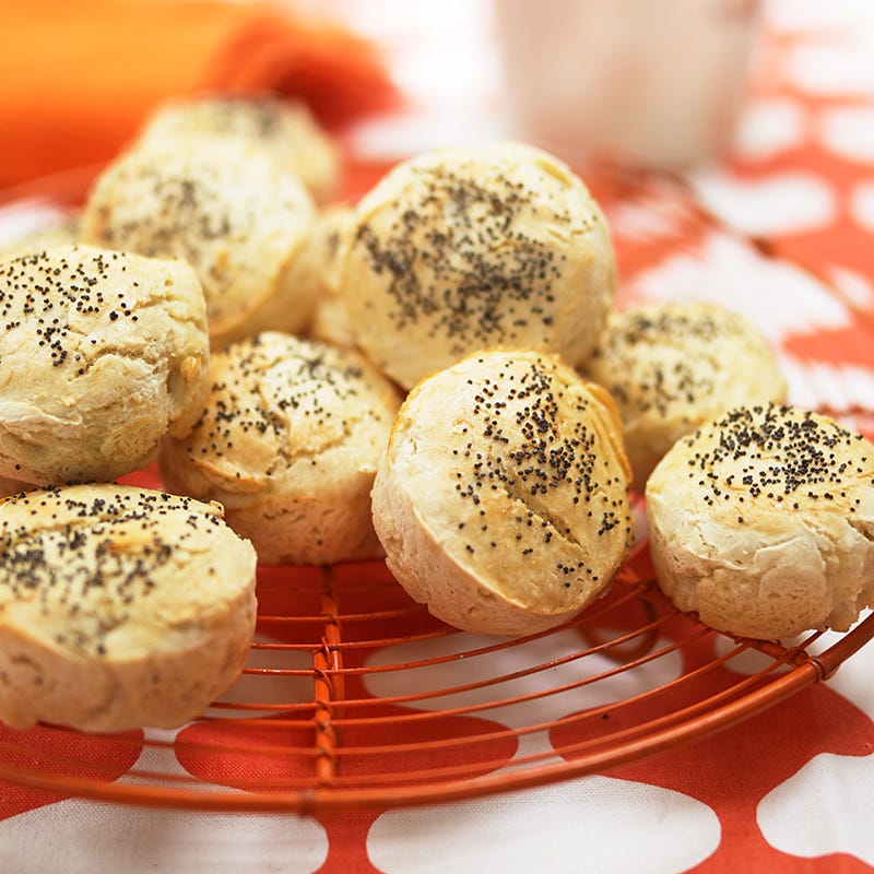 Photo of Gluten-free white poppy seed bread rolls by WW