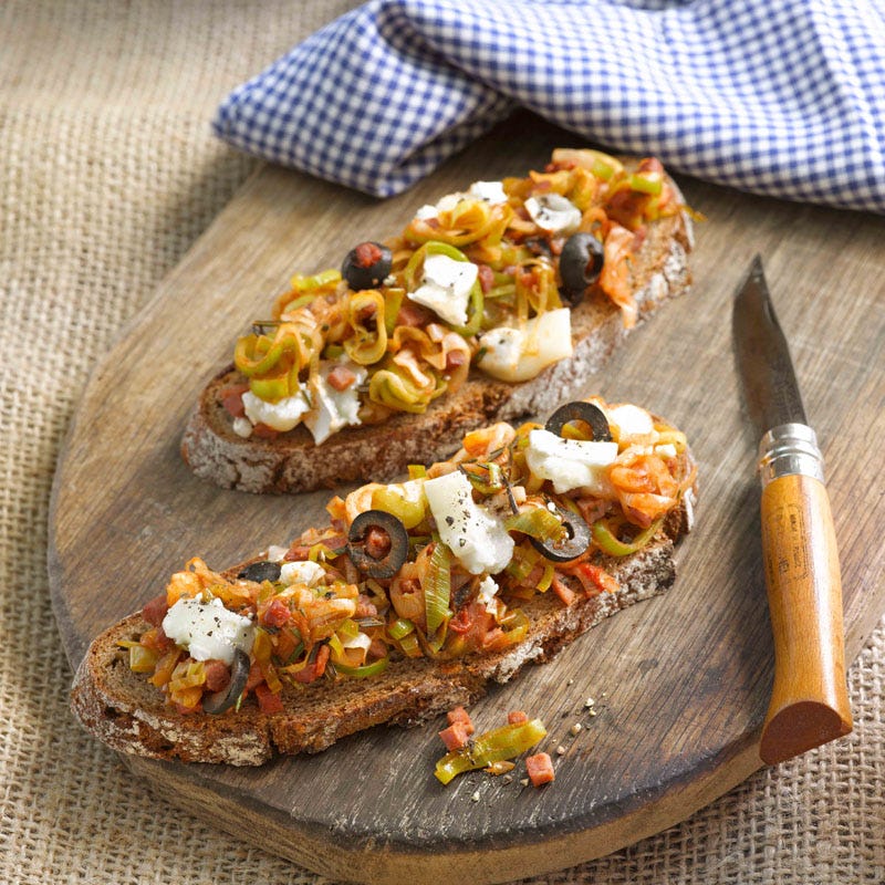 Bauernbrot mit Speck