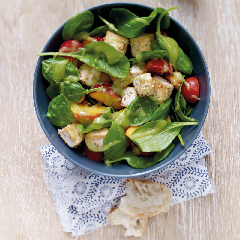 Foto Sommersalat mit gebratenem Pfirsich und mariniertem Tofu von WW