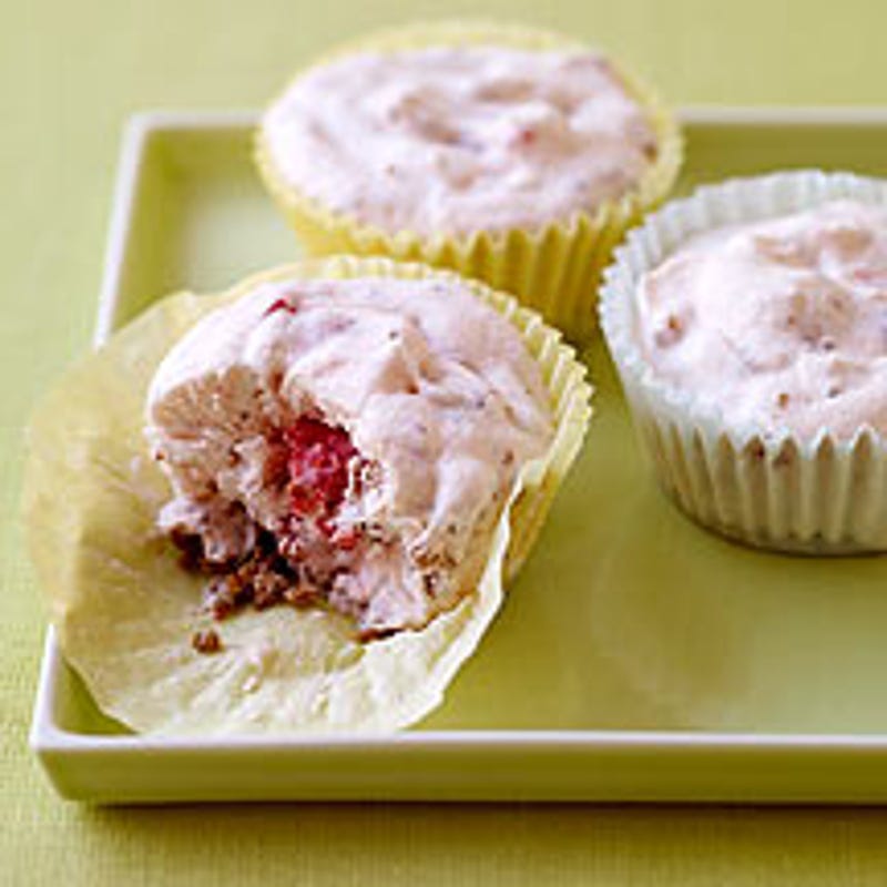 Eisgekühlte Kirschmuffins