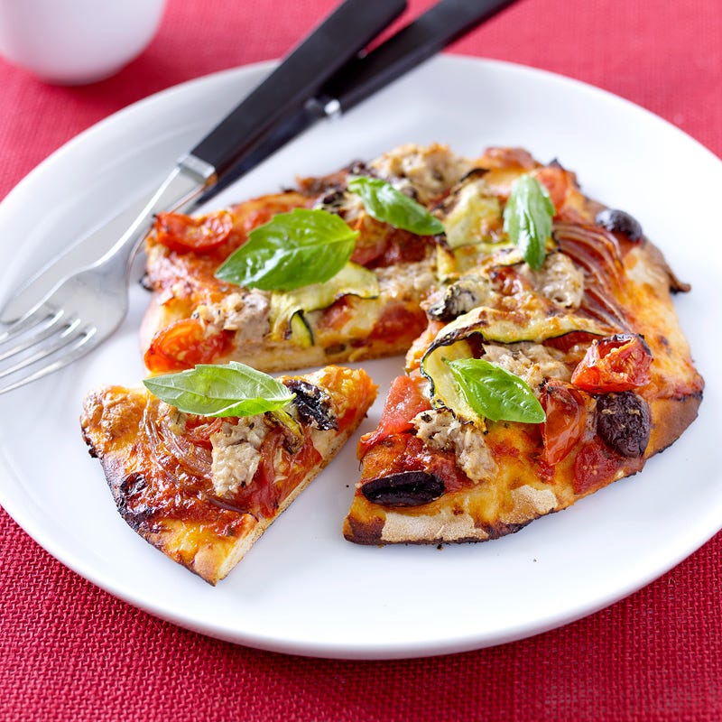 Foto Pizza mit Tunfisch und Oliven von WW