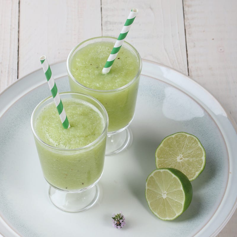 Foto Melonen-Kiwi-Drink mit spritziger Limette von WW