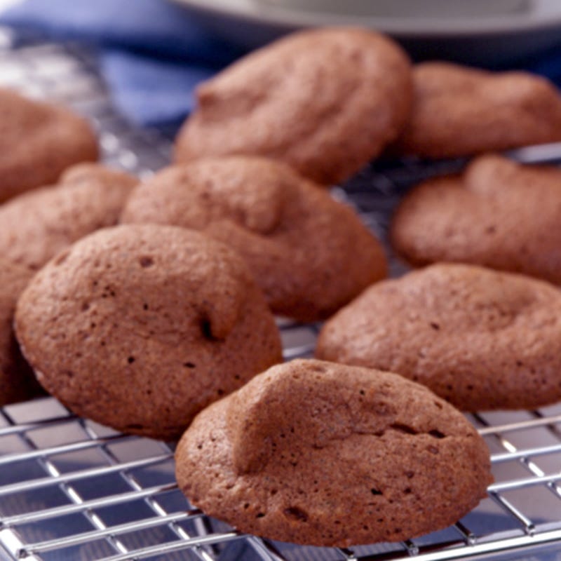 Photo of Chocolate Meringue Cookies by WW