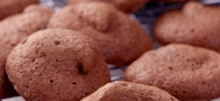 Chocolate Meringue Cookies