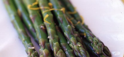 Lemon-ginger passover asparagus