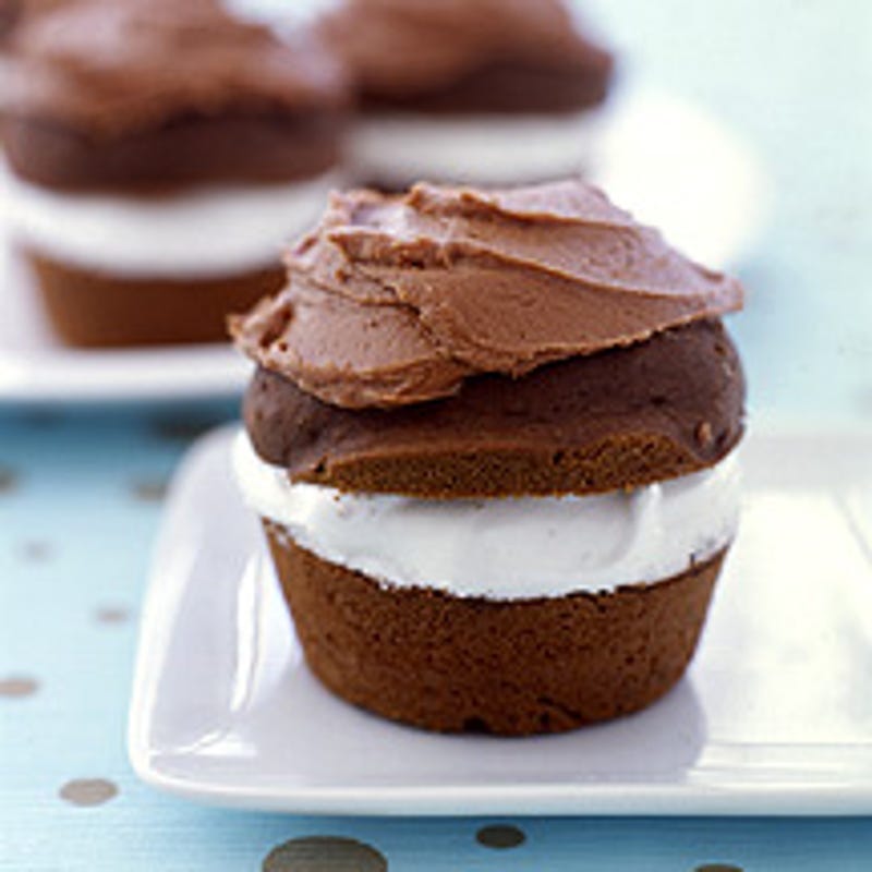 Photo of Depanneur-Style Cream Cakes by WW