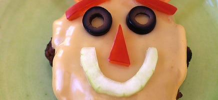 Hamburgers au fromage souriants (populaire auprès des enfants)