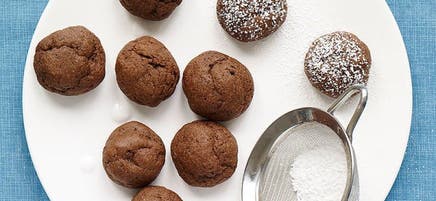 Chocolate-fudge cookie bites