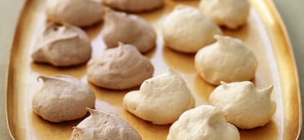 Chocolate and vanilla meringue cookies