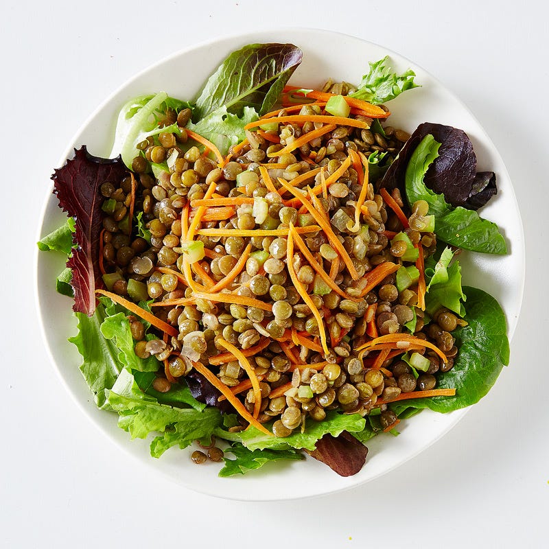 Salade tiède de lentilles et légumes sur mesclun