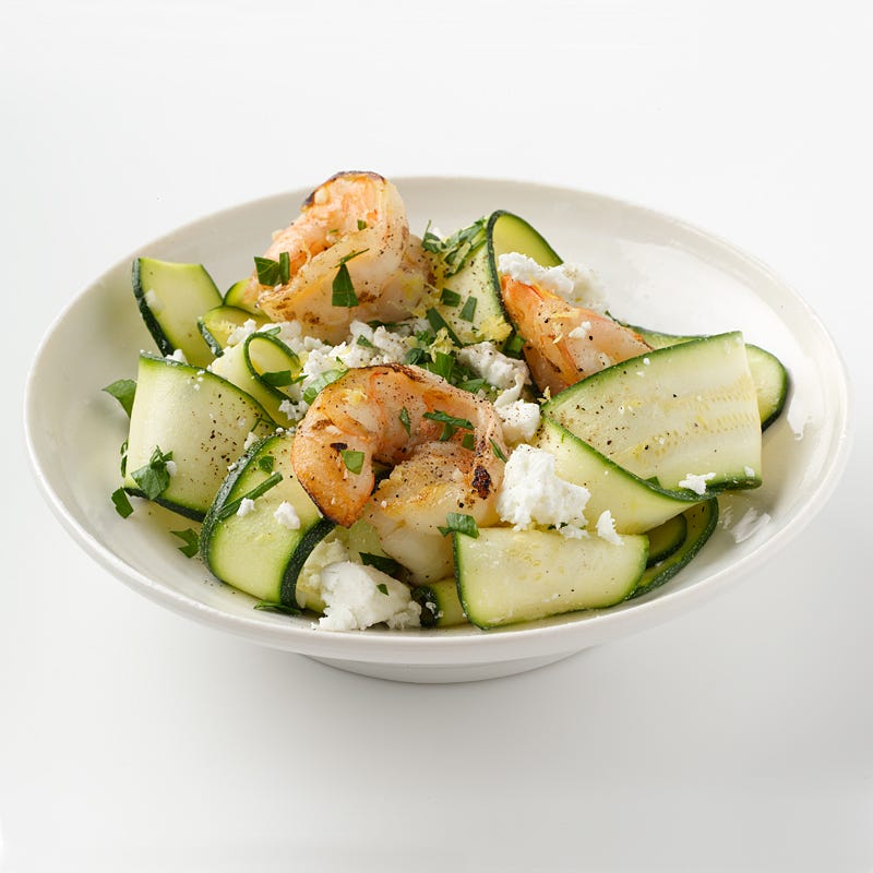 Photo de Salade de courgettes aux crevettes et au feta par WW
