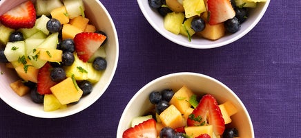 Salade de fruits facile avec vinaigrette au miel et à la lime